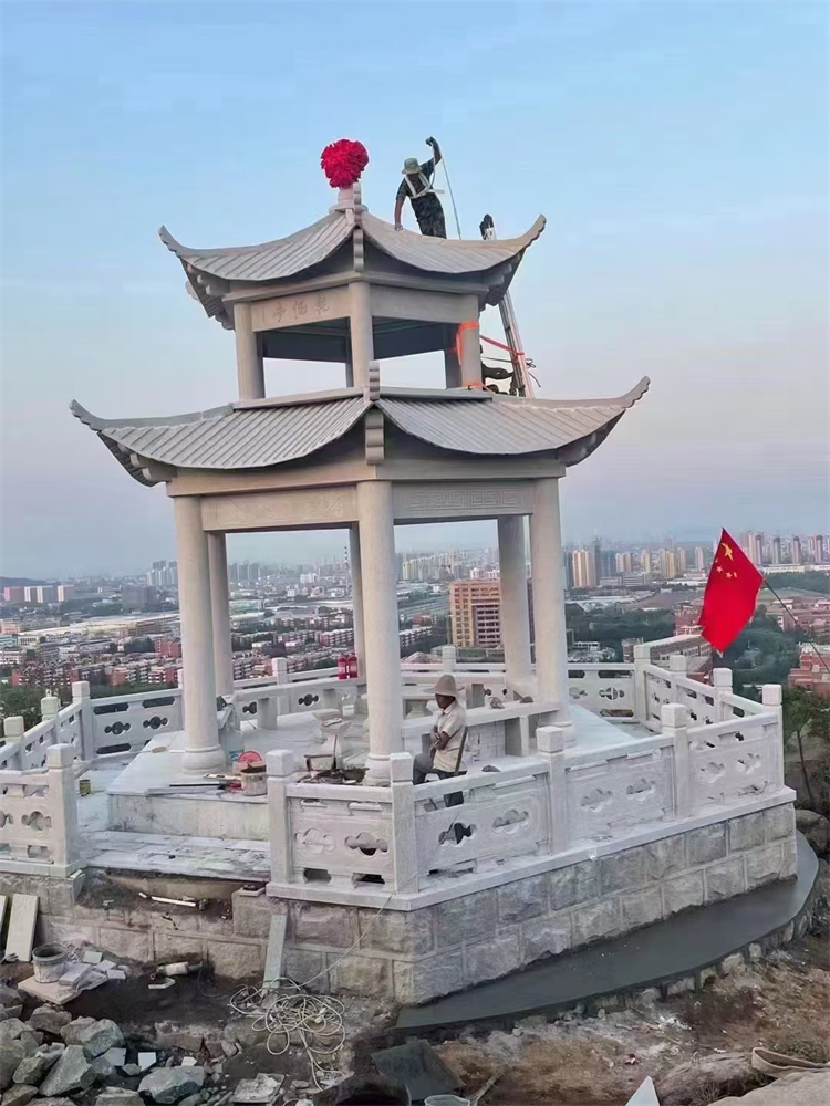 花岗岩石凉亭
