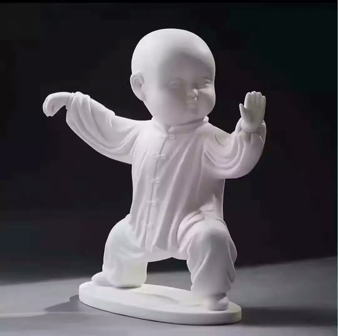 可克达拉市石雕人物