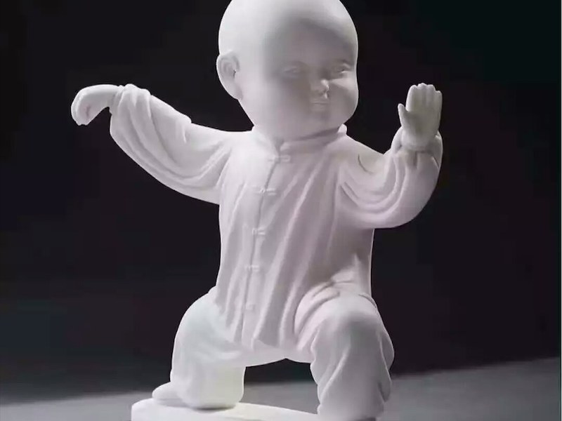可克达拉市石雕人物