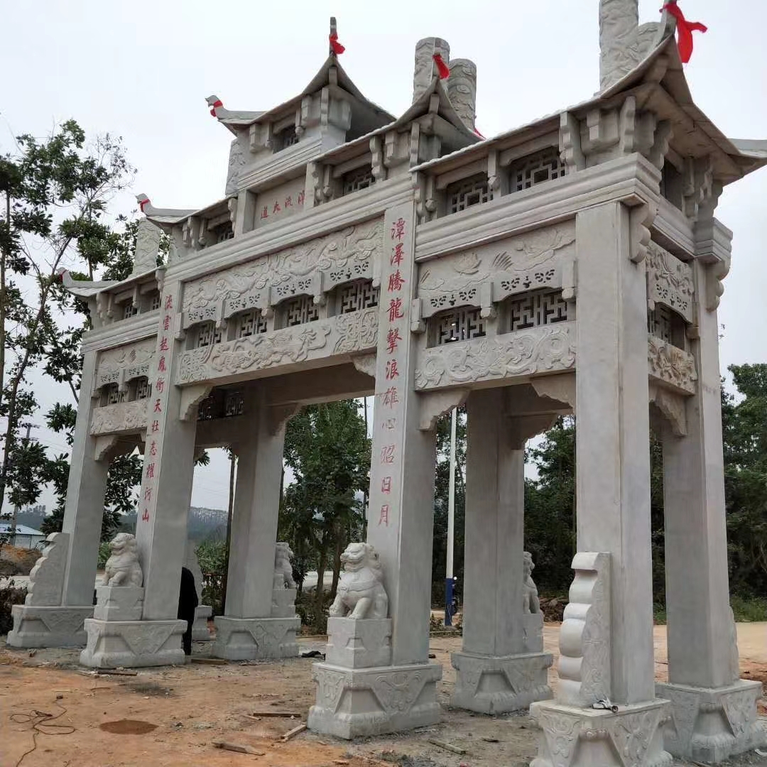 可克达拉市石雕牌坊