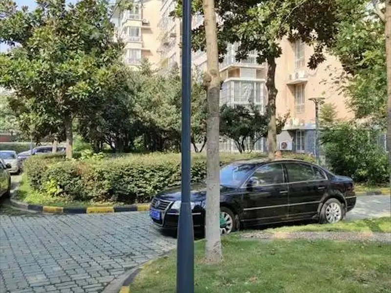 单臂路灯