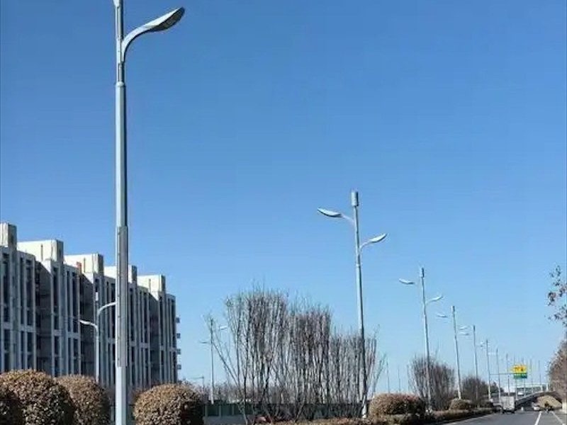 校园路灯