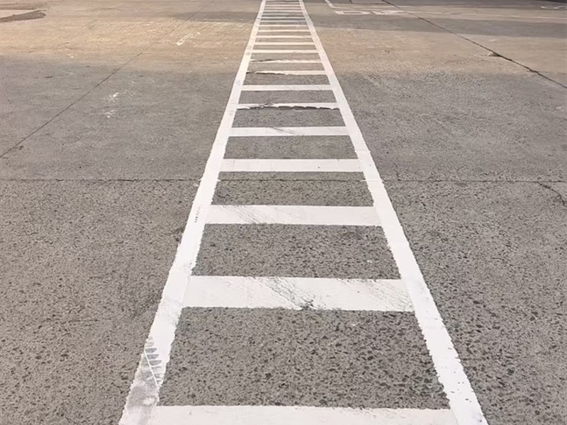 双鸭山市交通划线