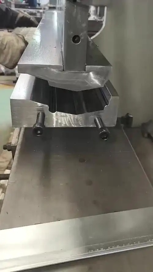 圆弧折弯机模具
