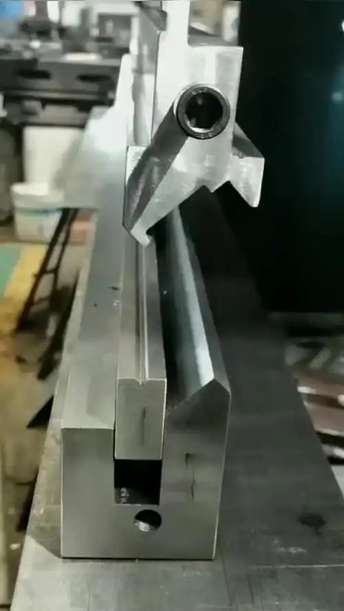 盐城市折弯机压圆弧模具