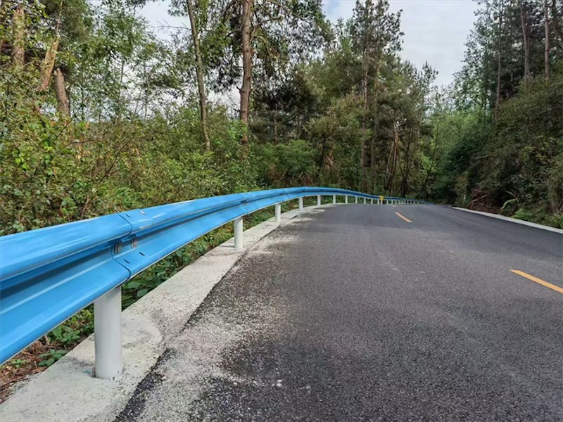 甘孜州高速公路护栏