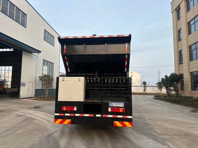 同步碎石车