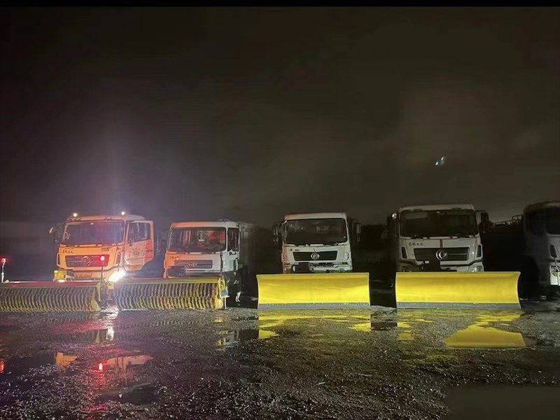 除雪推板