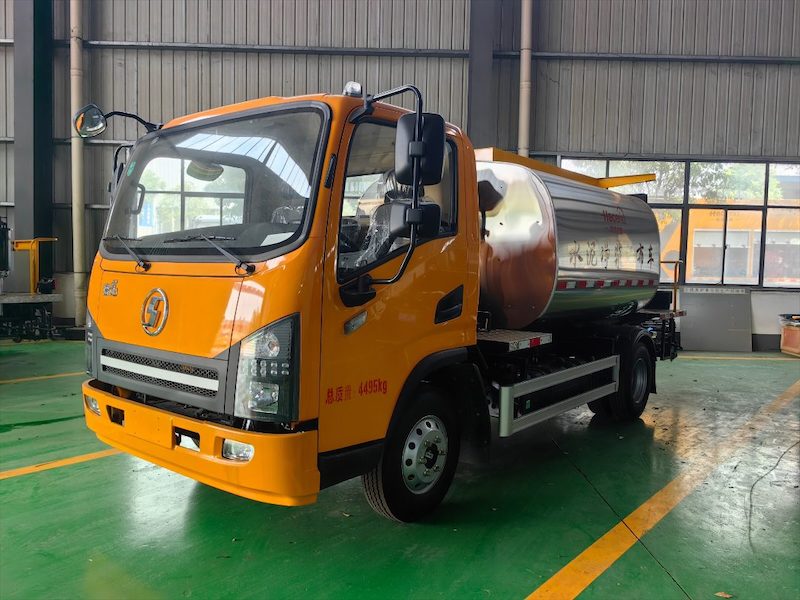 沥青撒油车