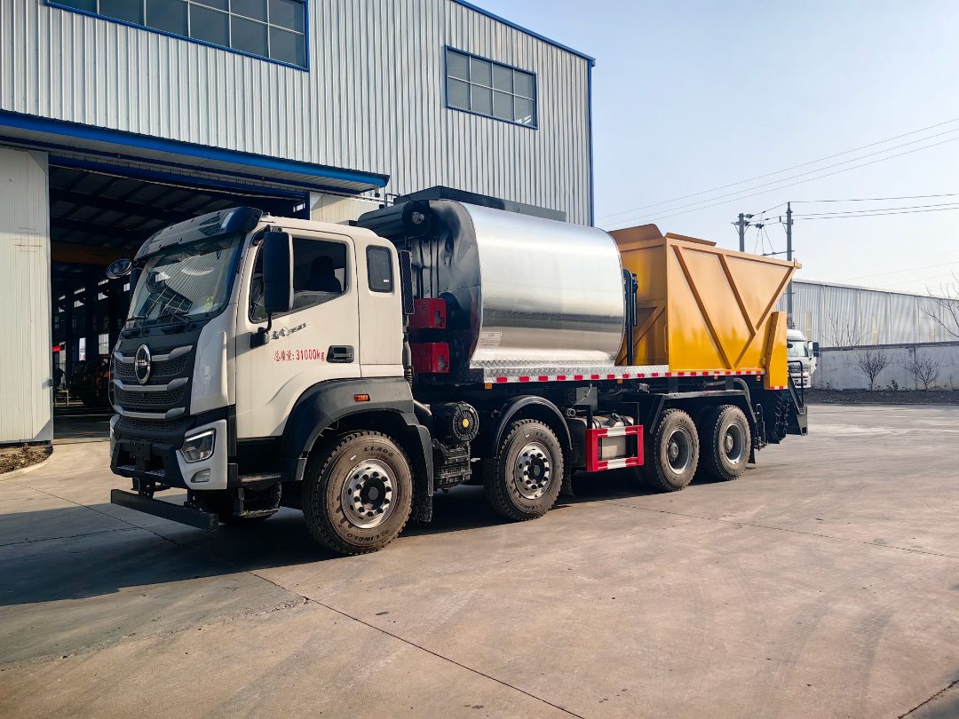天锦前7后八同步碎石封层车