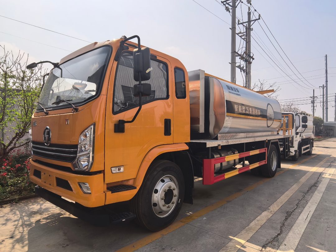 全自动沥青洒布车