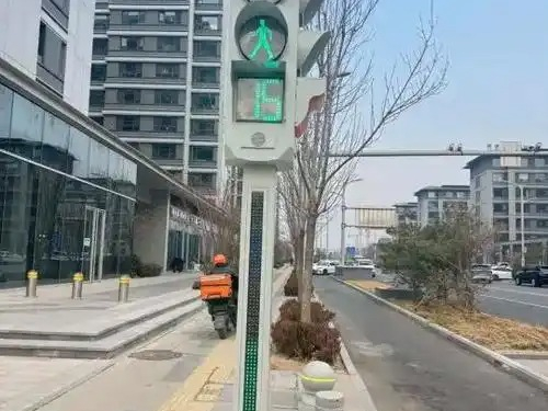 衡阳市交叉口信号灯