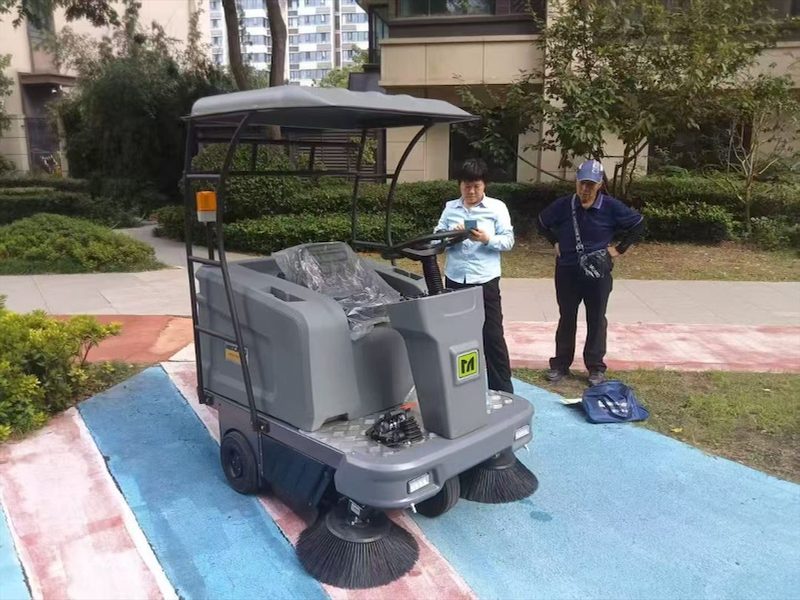 文山州马路扫地车