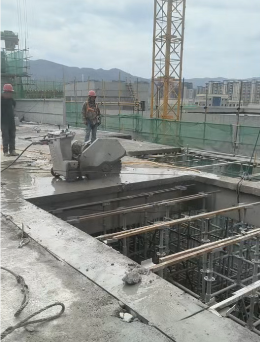 绳锯静力拆除