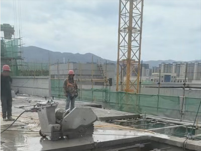 绳锯静力拆除
