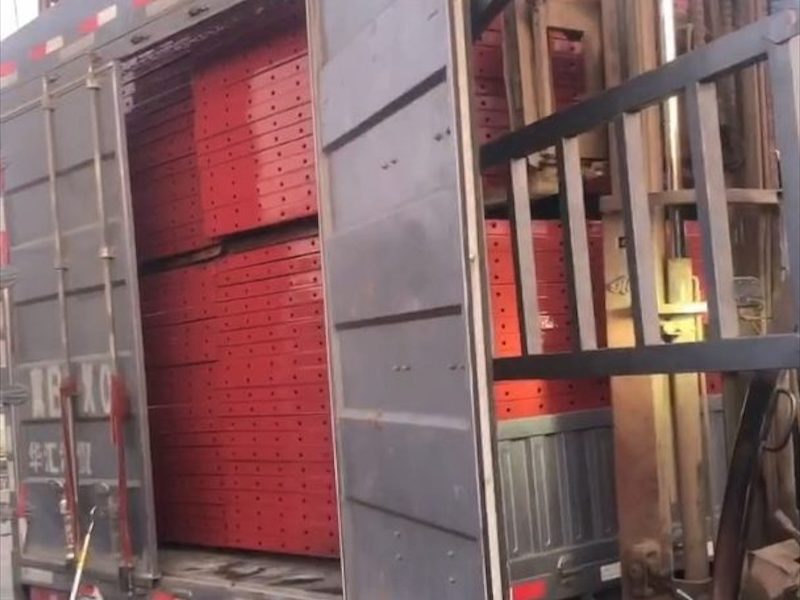 建筑钢模板