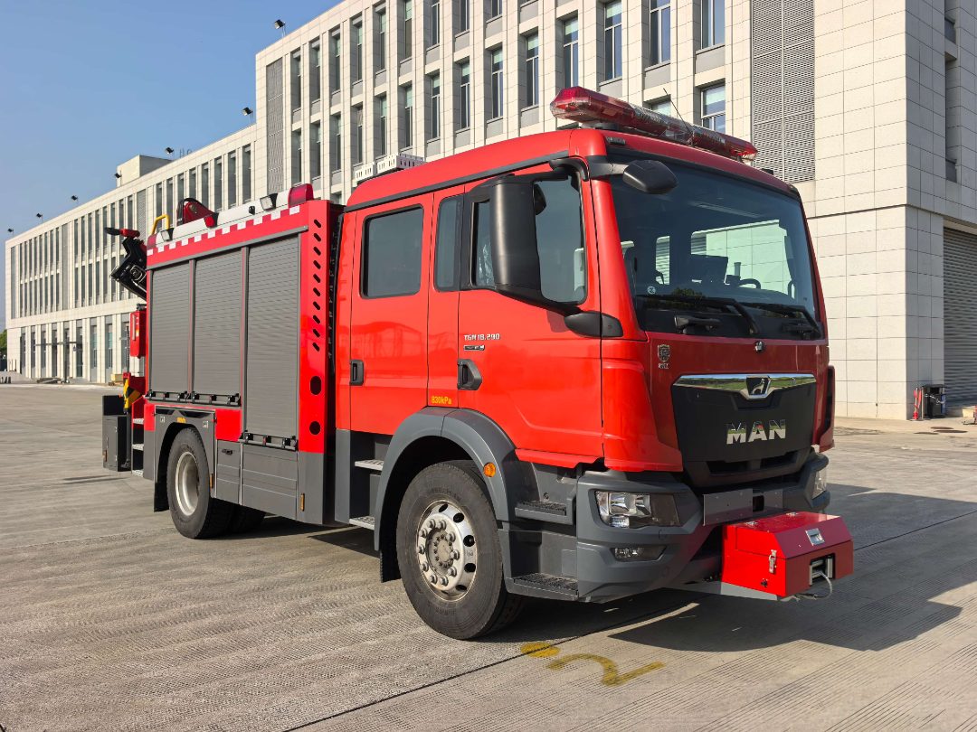 4吨泡沫消防车