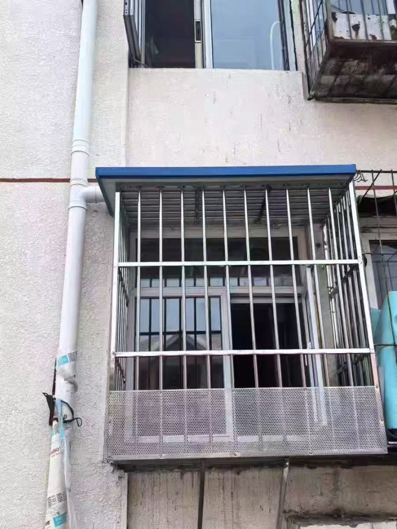 室内防盗窗