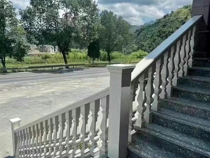 防摔护栏