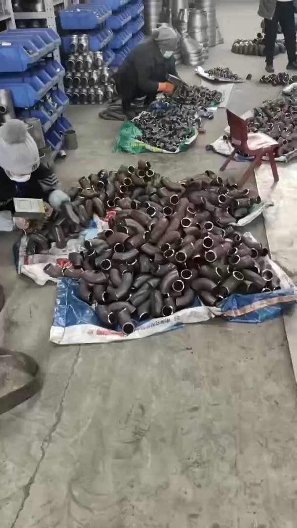 对焊弯头