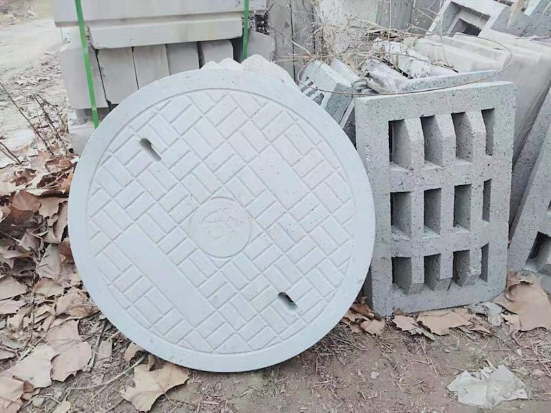 水泥井盖