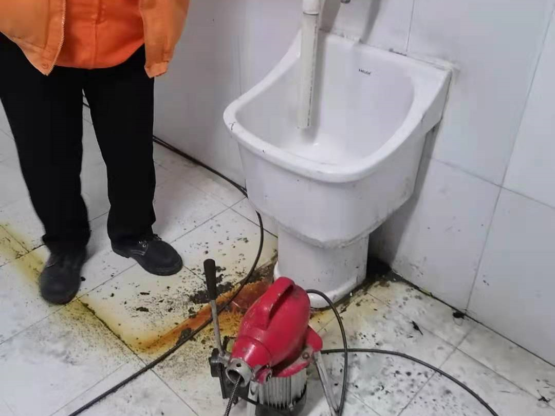 马桶管道疏通