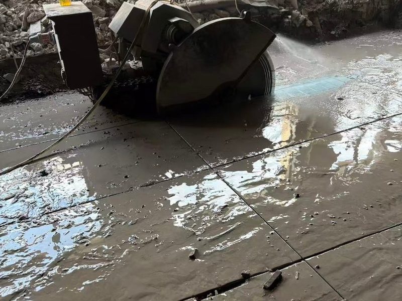 拆除墙体