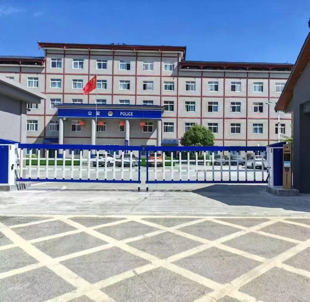 广告门禁道闸