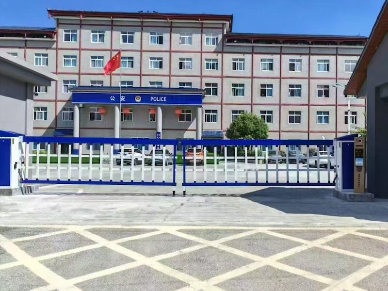 广告门禁道闸