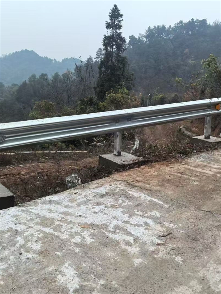 防撞护栏