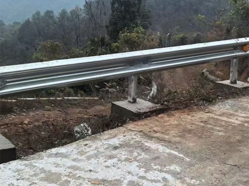 防撞护栏