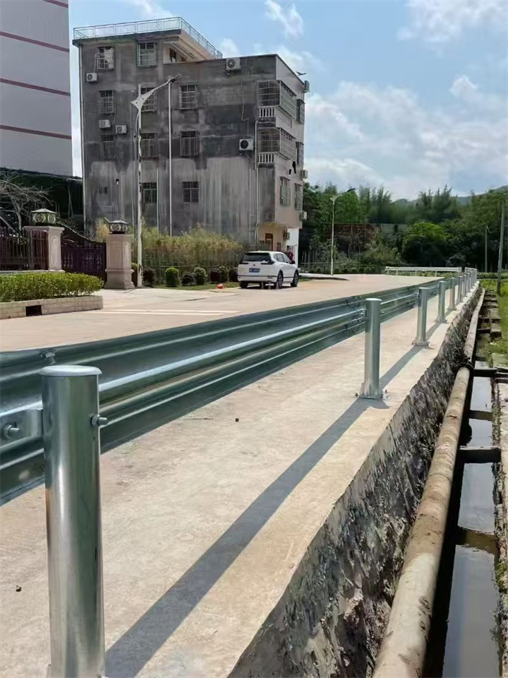 锌钢护栏
