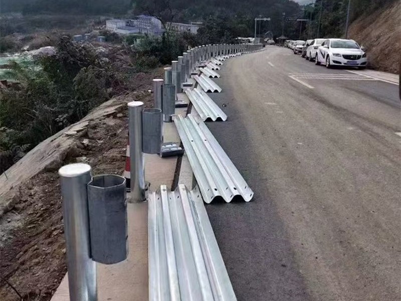 防撞护栏立柱