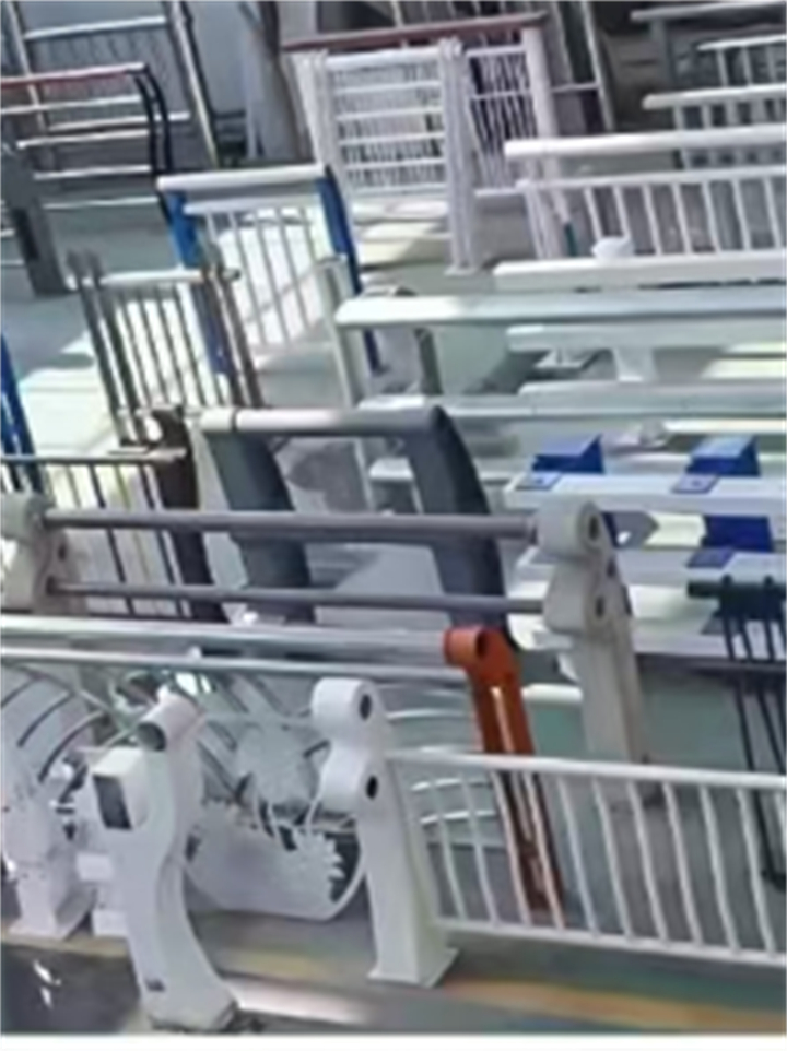 波形钢护栏