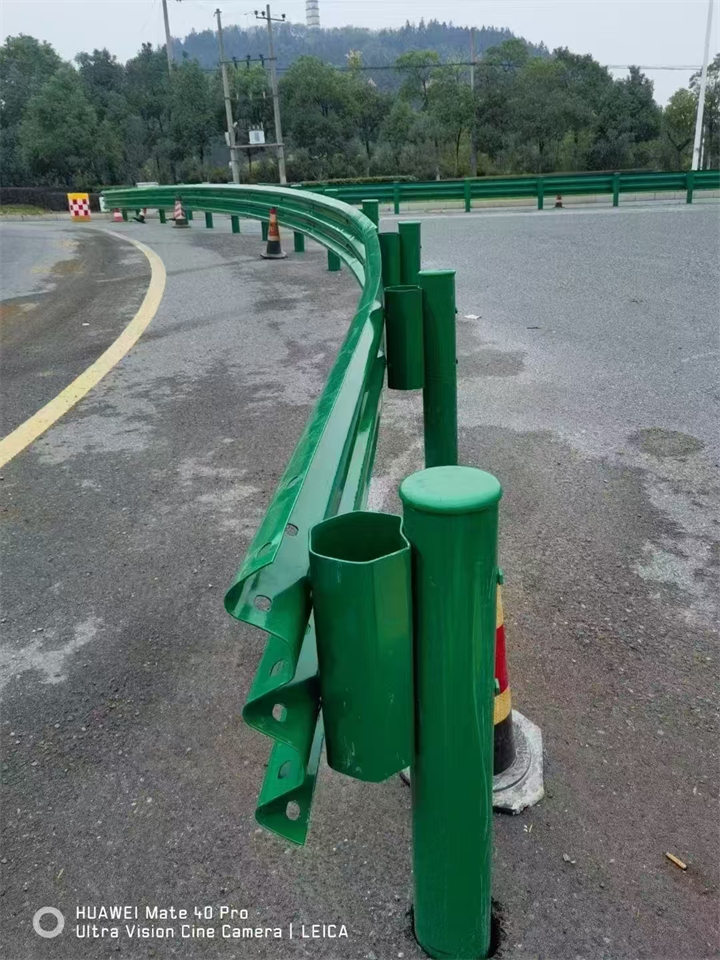 三波波纹板