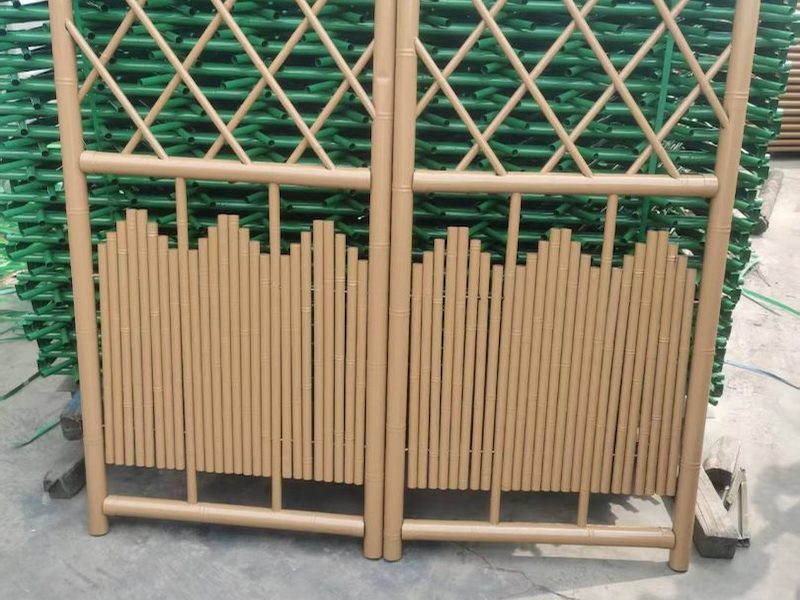 绿色仿竹护栏