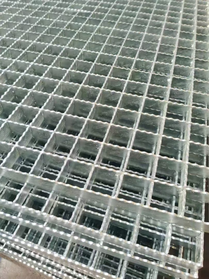 不锈钢钢格板