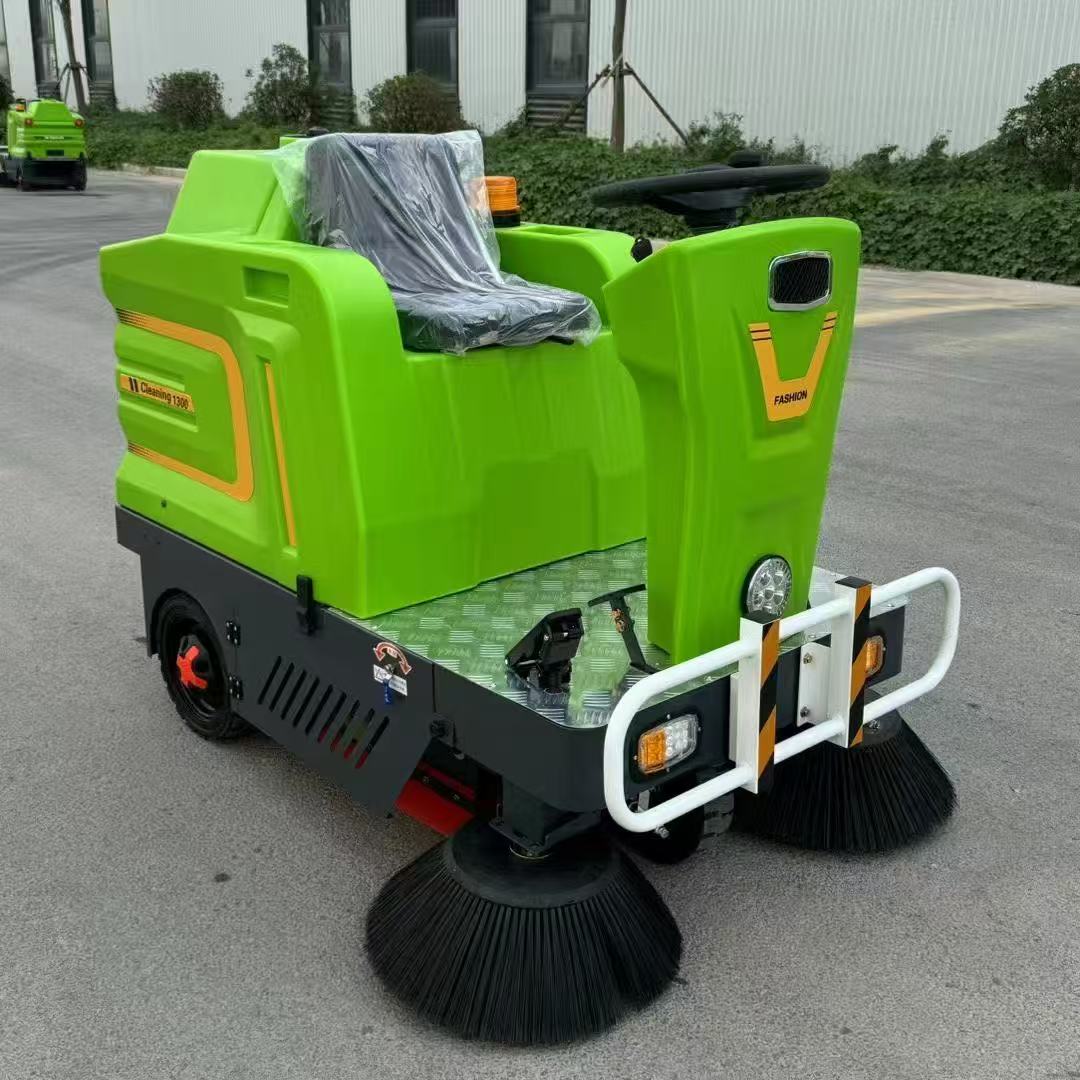 扫地车