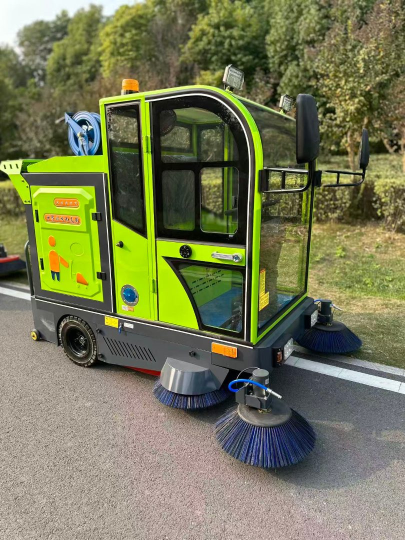 环卫扫地车