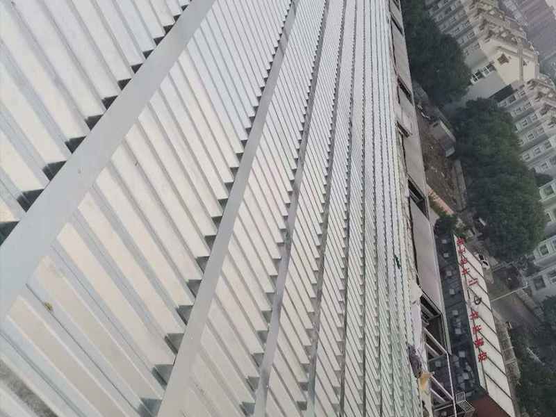 金属钛锌板