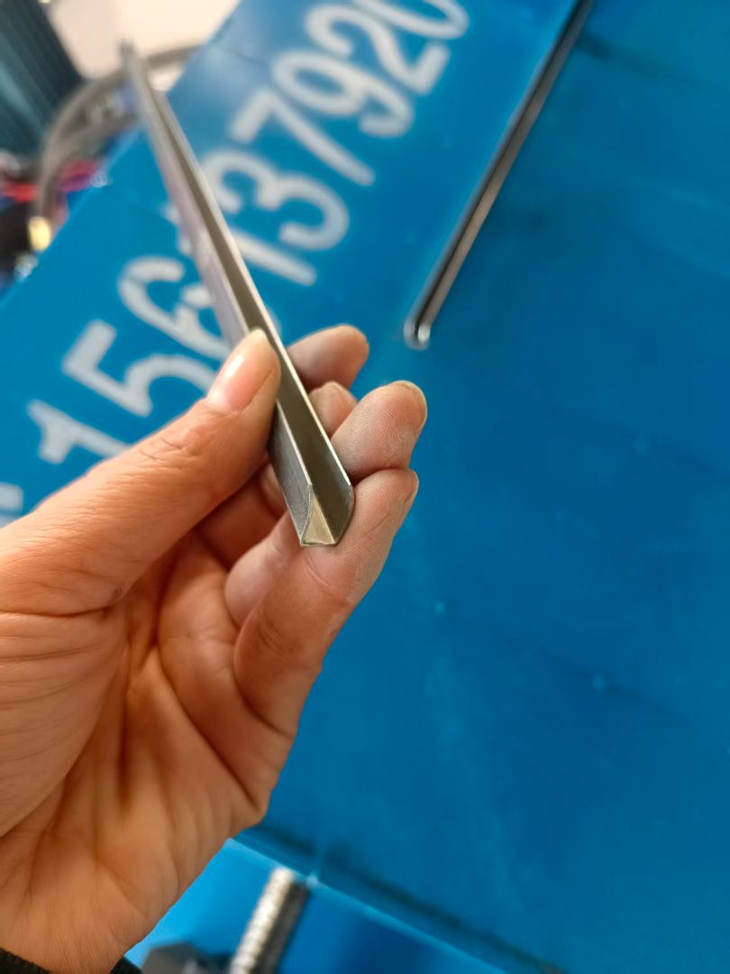 全自动U型槽设备