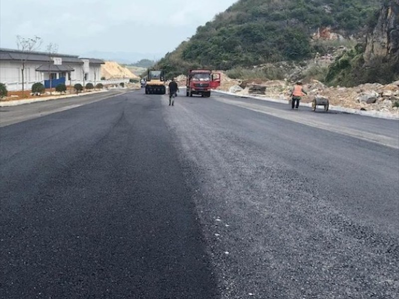 园区道路摊铺