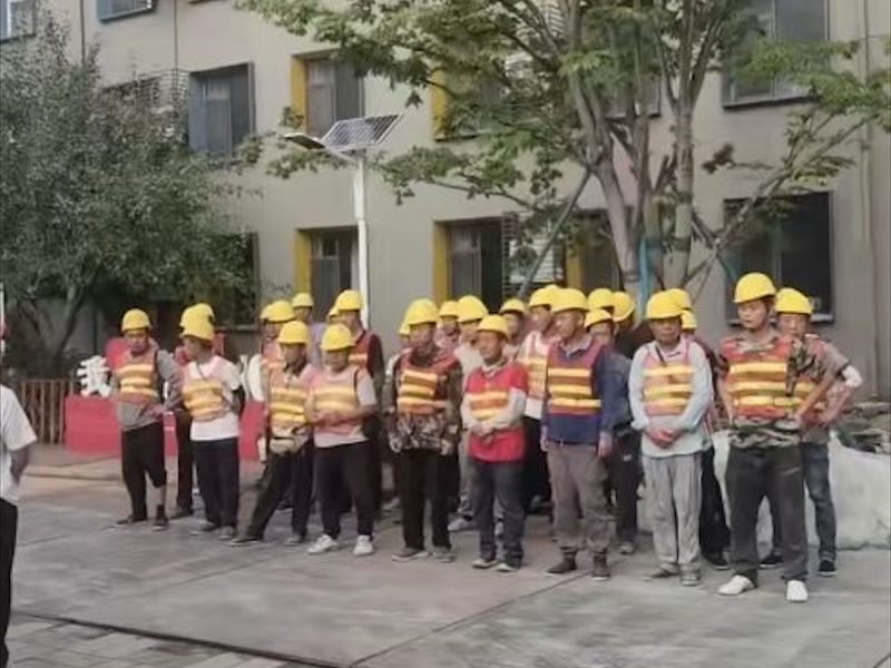 外墙水包砂真石漆施工