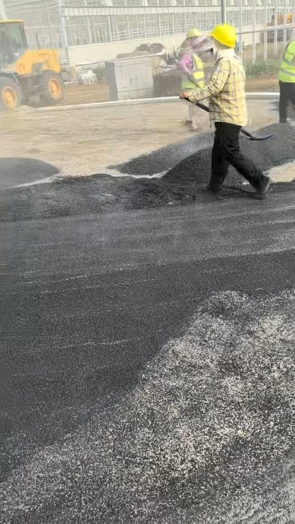 沥青摊铺施工