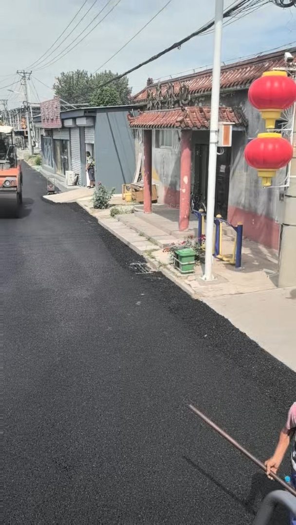 沥青摊铺施工