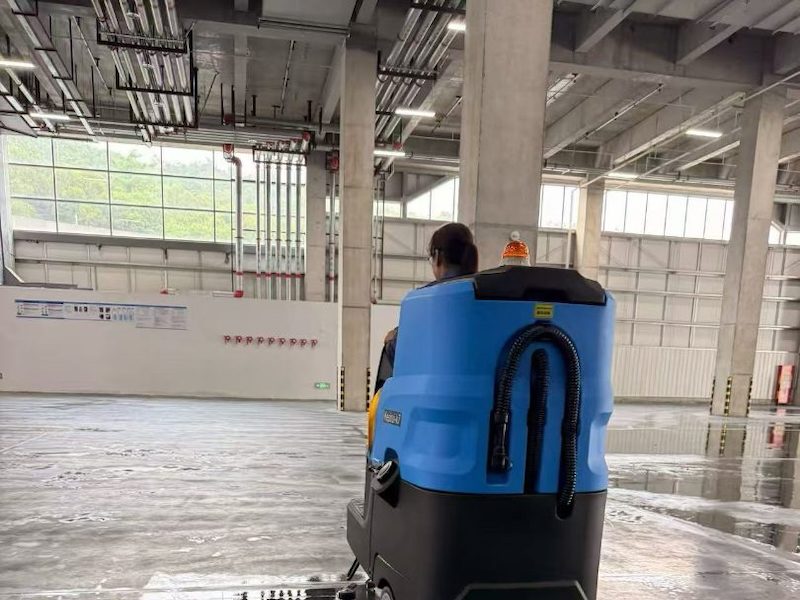 工厂车间洗地机