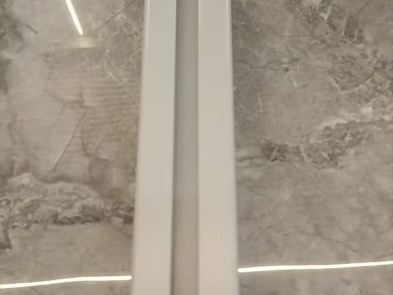 巴士铝型材出风口