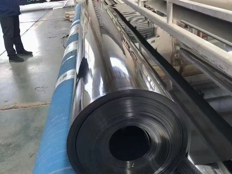 防渗土工膜
