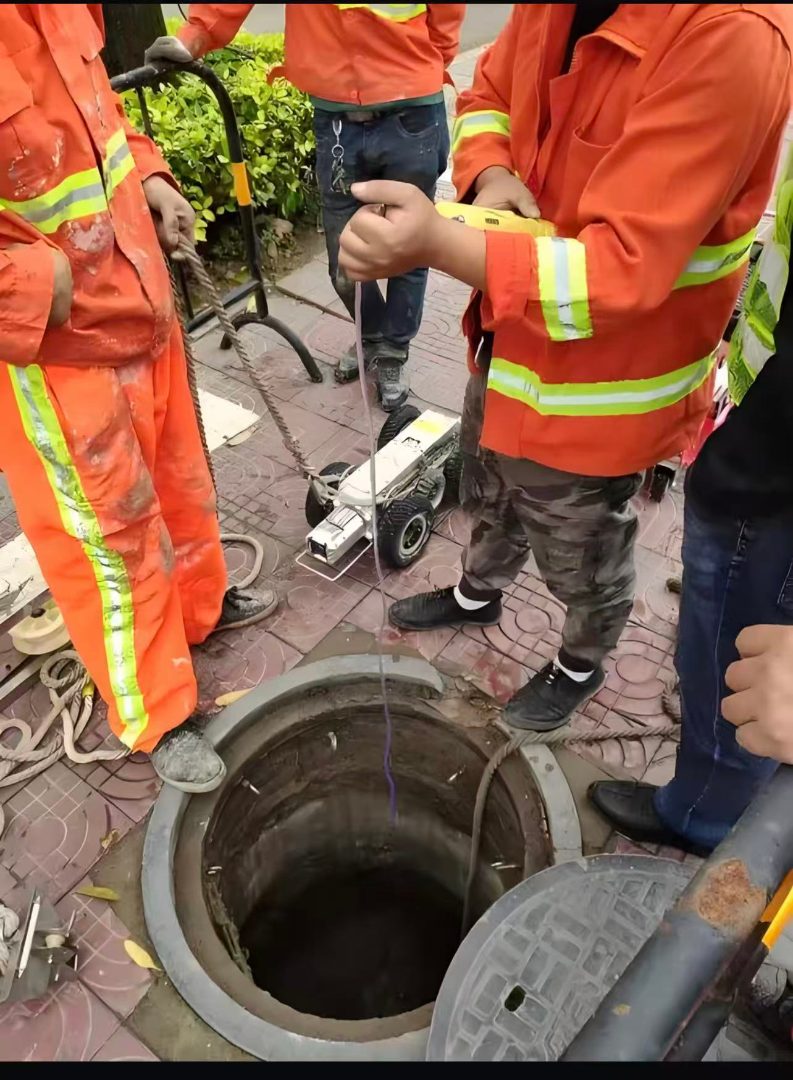 HDPE管穿插修复