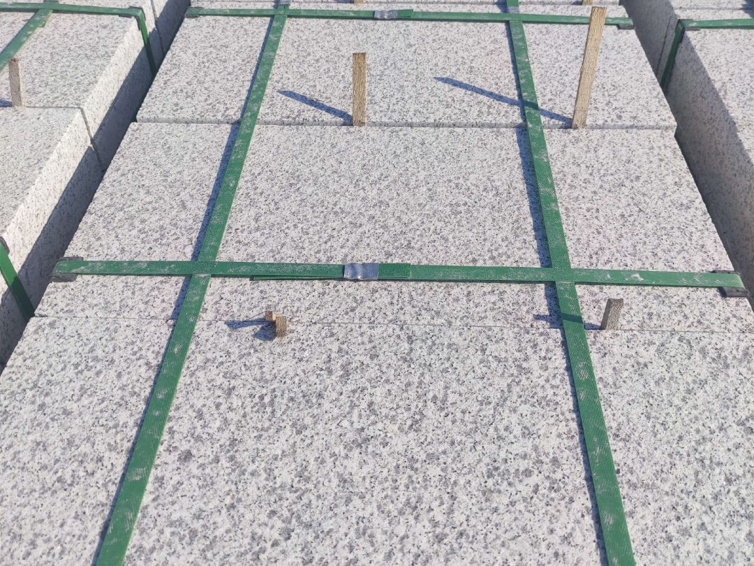 芝麻黑沿路石